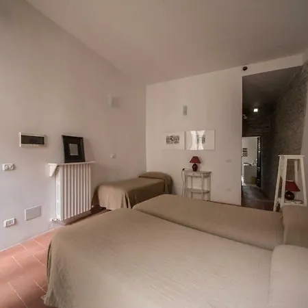 Nisida Guest house